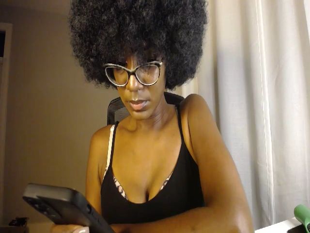 Live sex webcam photo for Slimgoddessx #274561063