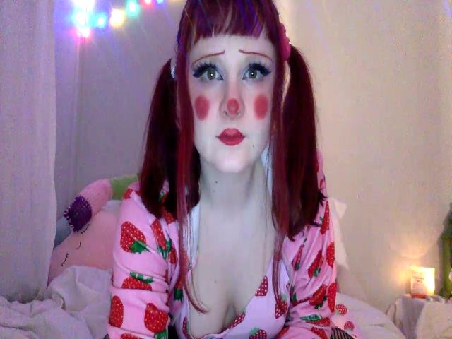 Live sex webcam photo for Slimyclown #272550599