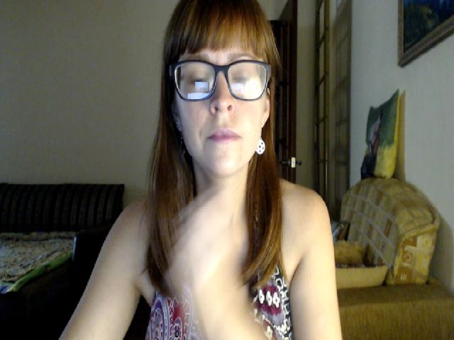 Live sex webcam photo for SmallUniverse #274174463