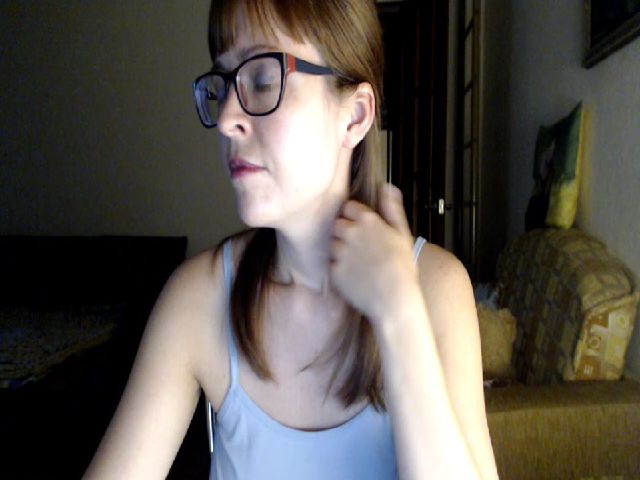 Live sex webcam photo for SmallUniverse #274185719