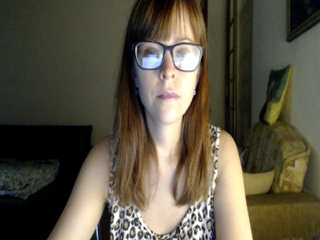 Live sex webcam photo for SmallUniverse #274381398