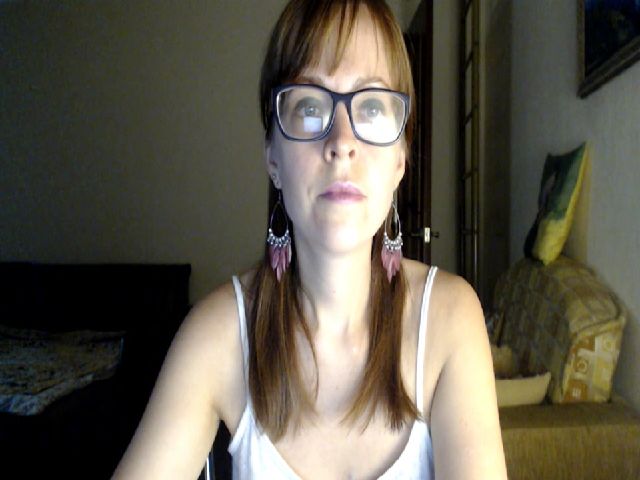 Live sex webcam photo for SmallUniverse #274410974