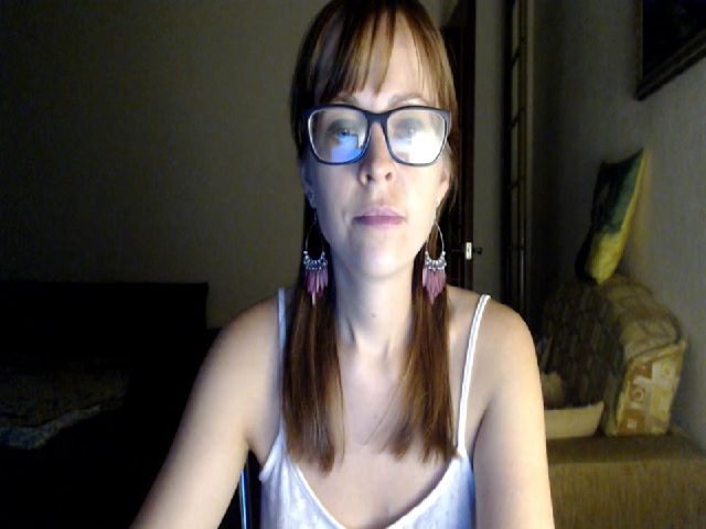 Live sex webcam photo for SmallUniverse #274411179