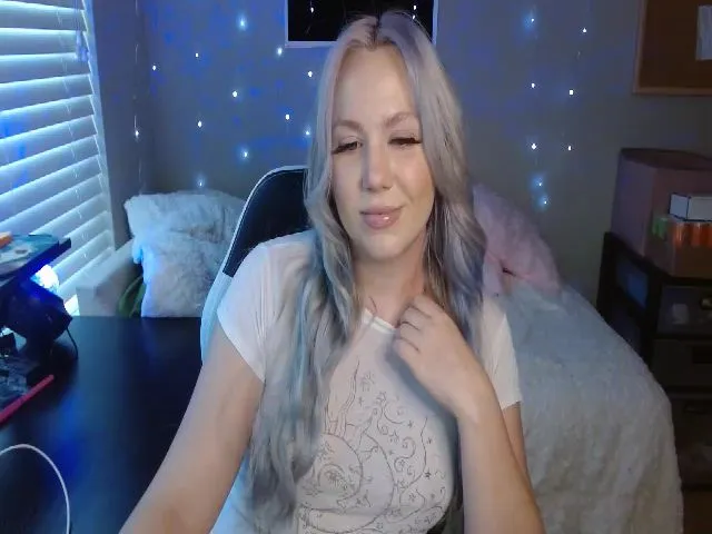 Live sex webcam photo for SmexyLexa #273544027