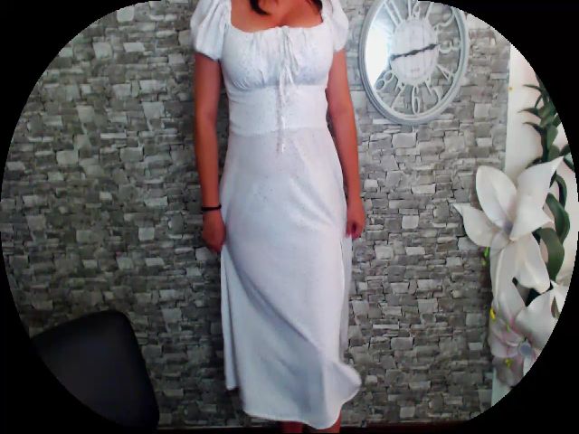 Live sex webcam photo for Smile_U_ #274309816