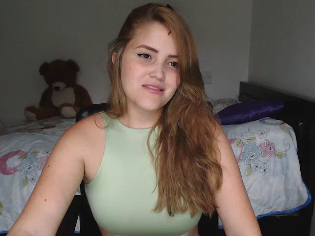 Live sex webcam photo for Smiling_sally #271725875
