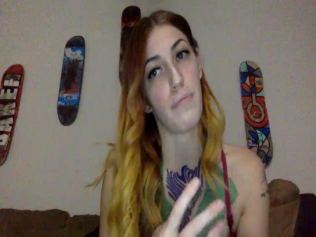 Live sex webcam photo for Smokahontesss #272860098