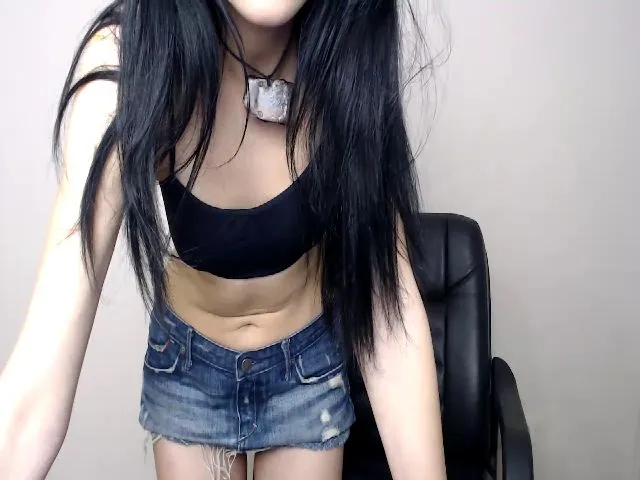Live sex webcam photo for SnowSpacee #272164890