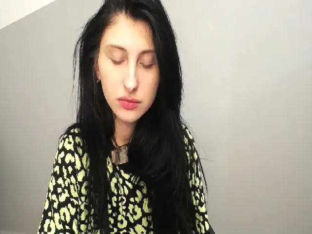 Live sex webcam photo for SnowSpacee #272331412
