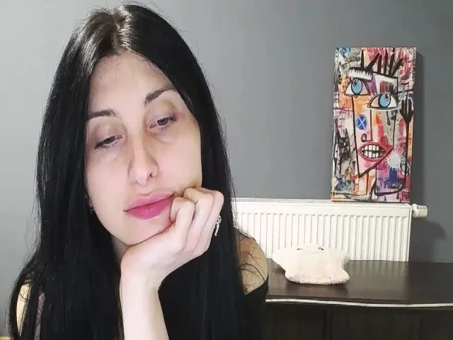 Live sex webcam photo for SnowSpacee #273080398