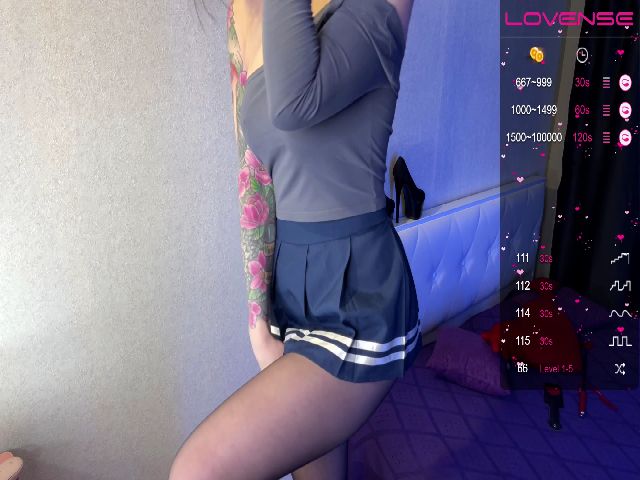 Live sex webcam photo for SnowwhiteAnna #273754543