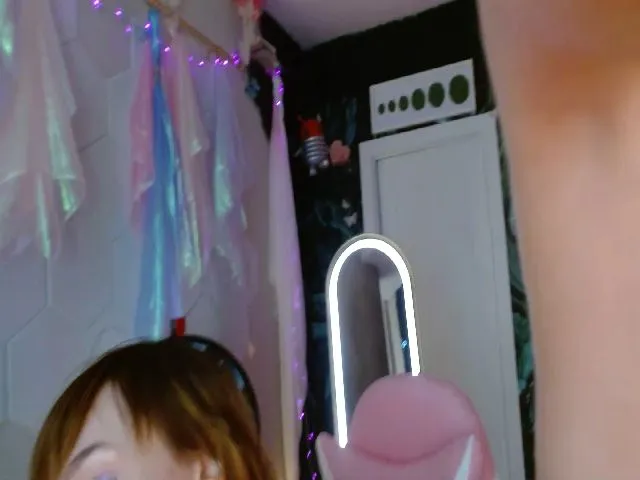 Live sex webcam photo for SnugglePunk #273056969