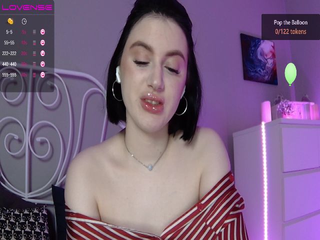 Live sex webcam photo for SofiKittyy #272183554