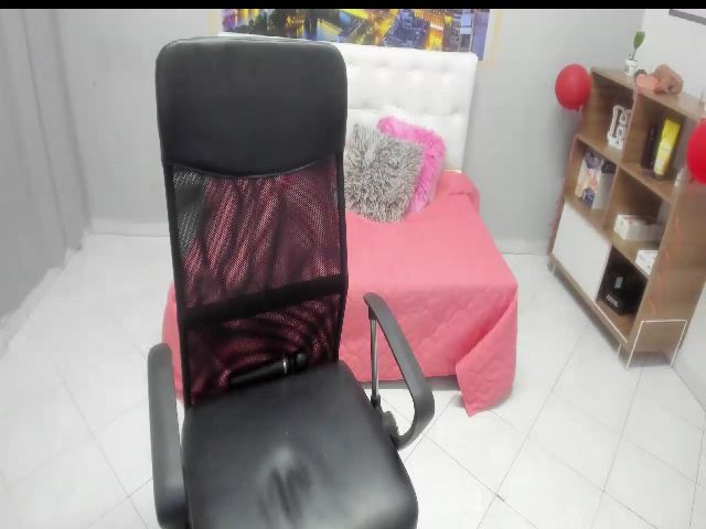 Live sex webcam photo for Sofi_Ar #272865119