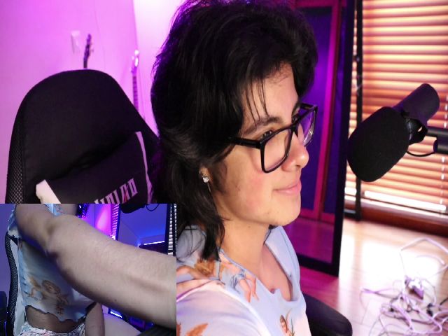 Live sex webcam photo for Sofi_algodon #272759727