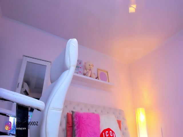 Live sex webcam photo for Sofia_wooz #271892189