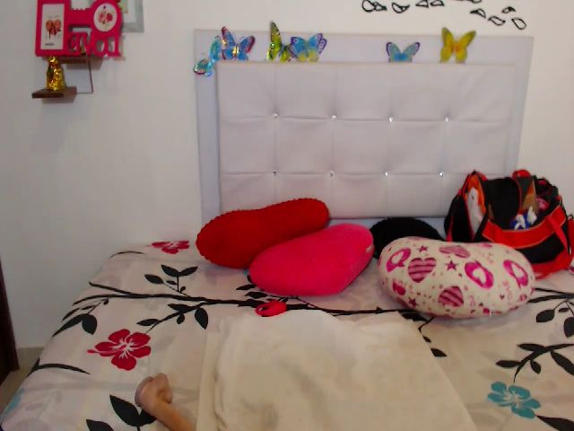 Live sex webcam photo for Sofiacut #272177270