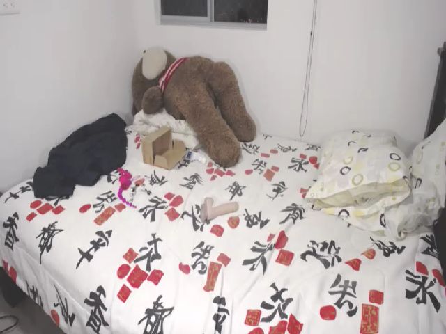 Live sex webcam photo for Sofiacut #272563084