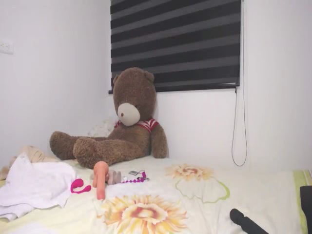 Live sex webcam photo for Sofiacut #272773513