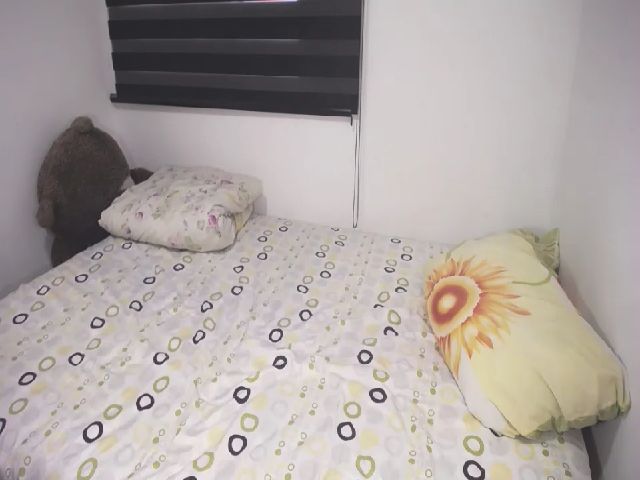 Live sex webcam photo for Sofiacut #273287447