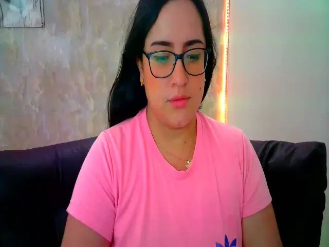 Live sex webcam photo for Sofiamat92 #273195660