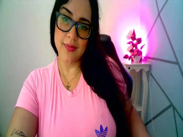 Live sex webcam photo for Sofiamat92 #273530262