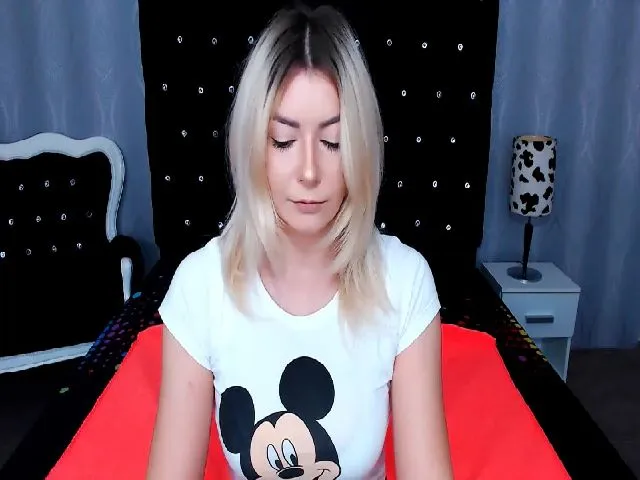 Live sex webcam photo for SoftPleasurex #272040082
