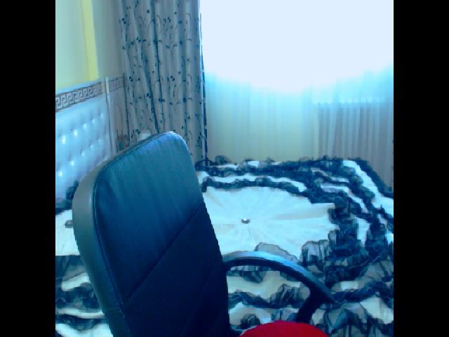 Live sex webcam photo for SonyaHotMilf #272853344