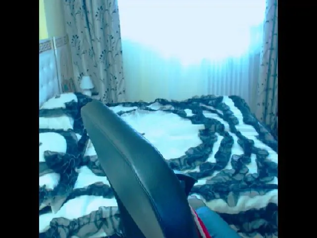 Live sex webcam photo for SonyaHotMilf #273742403