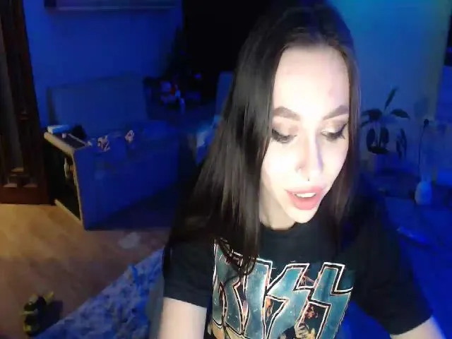 Live sex webcam photo for SonyaKotik #271785599