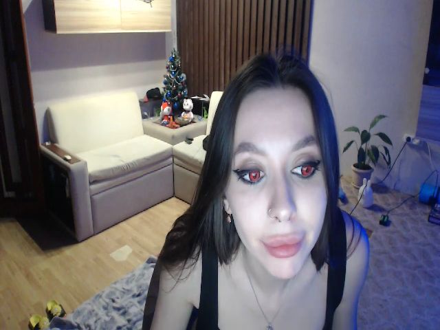 Live sex webcam photo for SonyaKotik #271967445