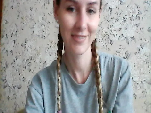 Live sex webcam photo for Sonya_Kreez #273283165