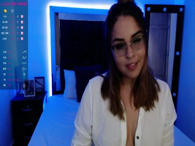 Live sex webcam photo for Sophi_Taylor #272144160