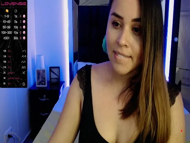 Live sex webcam photo for Sophi_Taylor #272290569