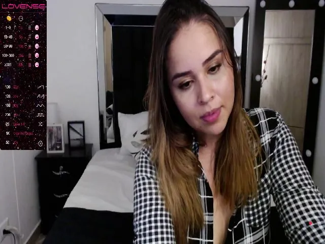 Live sex webcam photo for Sophi_Taylor #272592924