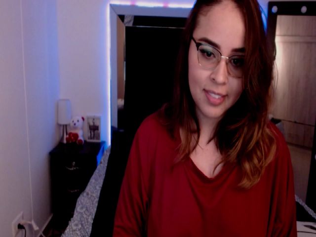 Live sex webcam photo for Sophi_Taylor #274338173