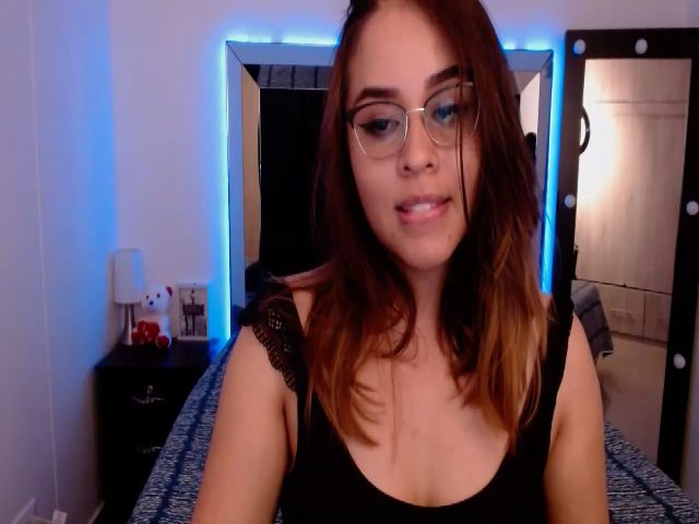 Live sex webcam photo for Sophi_Taylor #274583800