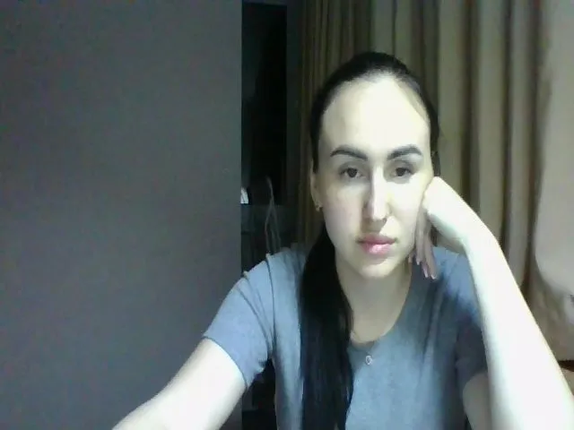 Live sex webcam photo for SophiaBurns #273005516