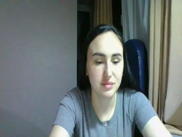 Live sex webcam photo for SophiaBurns #273013691