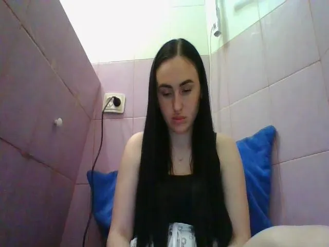 Live sex webcam photo for SophiaBurns #273204183