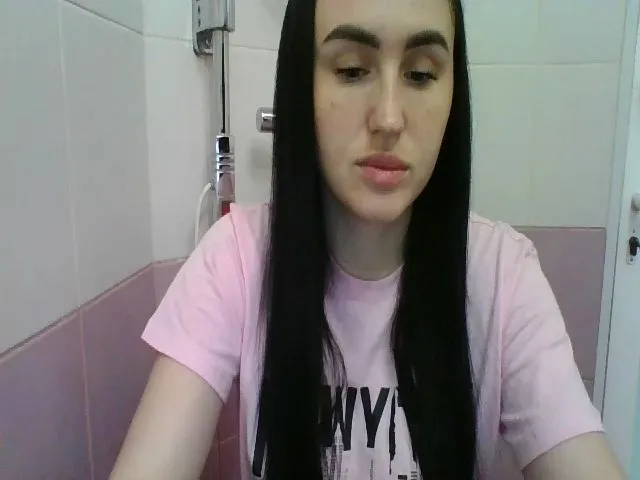 Live sex webcam photo for SophiaBurns #273242853