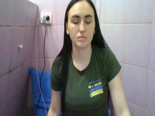 Live sex webcam photo for SophiaBurns #273574383