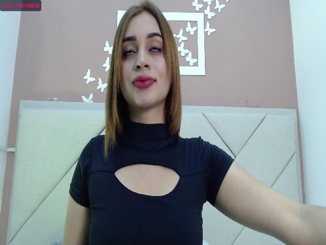 Live sex webcam photo for Sophia_roy #274948676