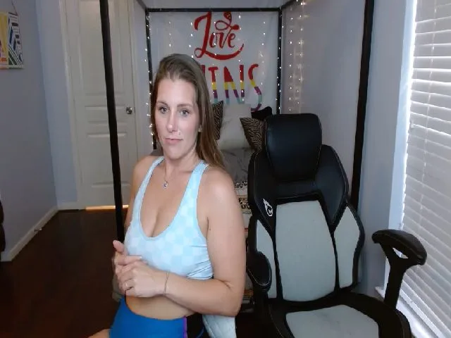 Live sex webcam photo for SouthernmilfK #273804255