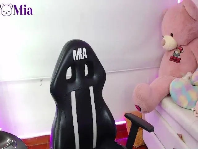 Live sex webcam photo for Soy_mia #272169644