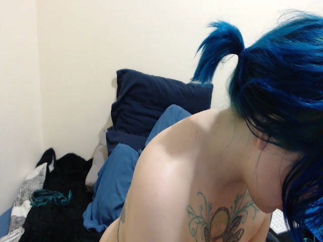 Live sex webcam photo for SpaceeBunny #272785291