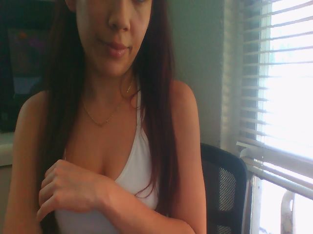 Live sex webcam photo for SpanishMamiii #273419206