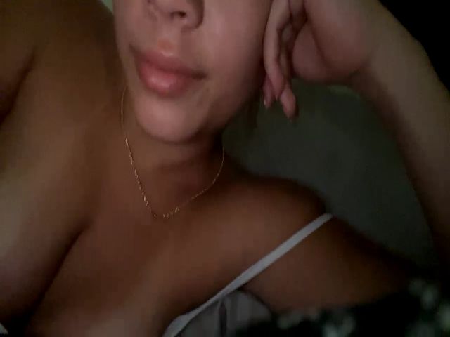 Live sex webcam photo for SpanishMamiii #274011636