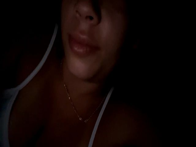 Live sex webcam photo for SpanishMamiii #274085776