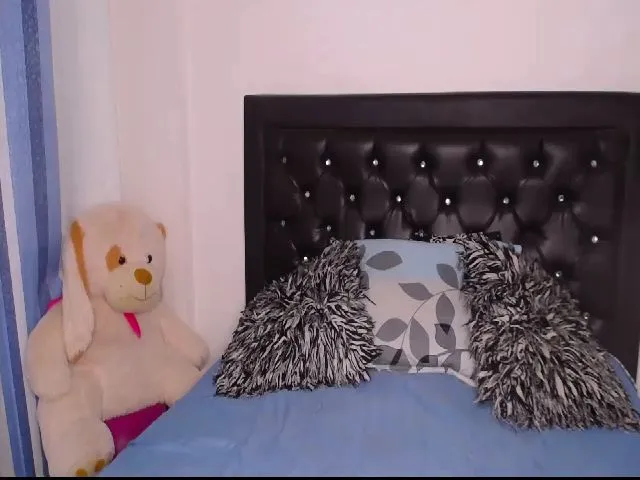 Live sex webcam photo for Spicysweet96 #272199901